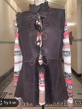 Vintage Dennis Basso,Chocolate Brown Lambskin Leather w/Shearling Vest size 4